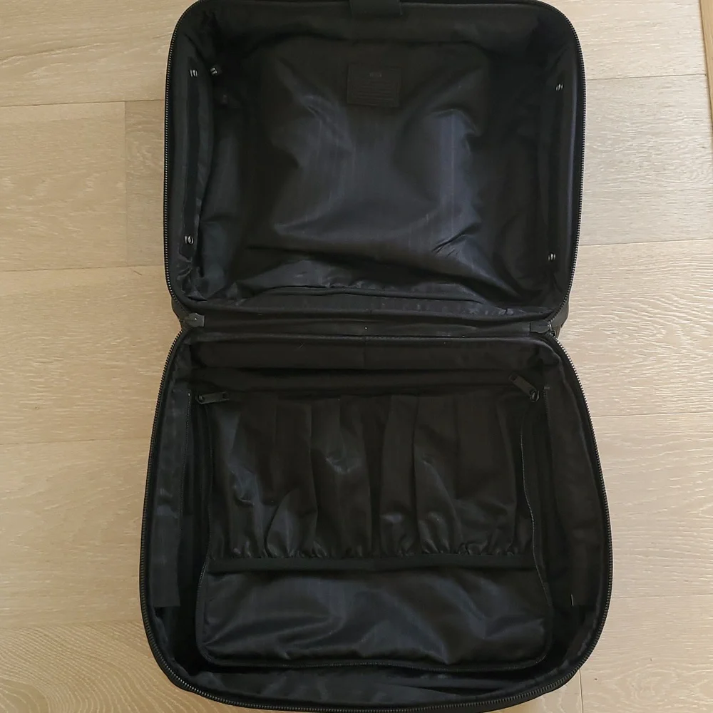 TUMI Alpha Black Ballistic Nylon Expandable Compact 2-Wheeled Brief Carry-on